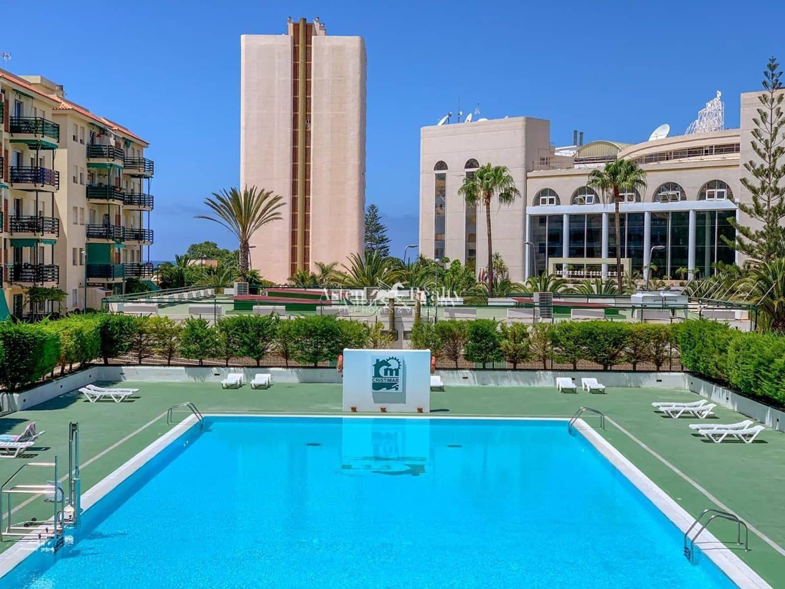 3 chambre Appartement à vendre à Los Cristianos avec piscine garage - 415 000 € (Ref: 9473315)