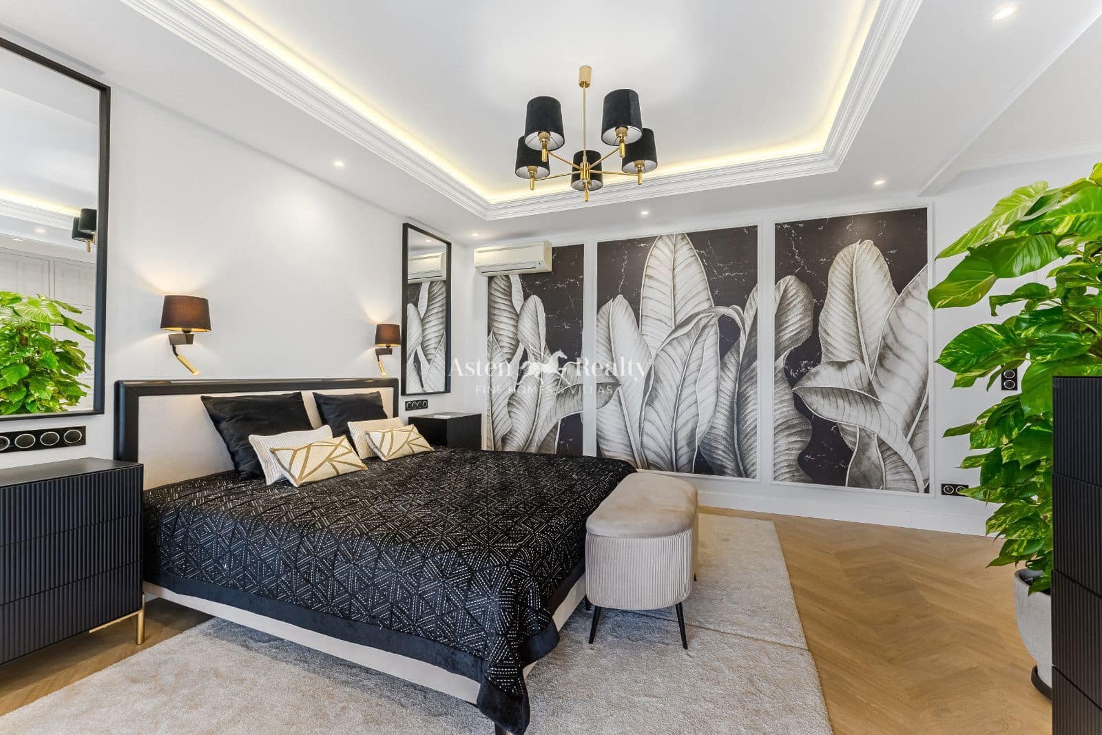 4 makuuhuone Omakotitalo myytävänä paikassa Costa Adeje mukana uima-altaan 
autotalli - 2 600 000 € (Ref: 9474544)