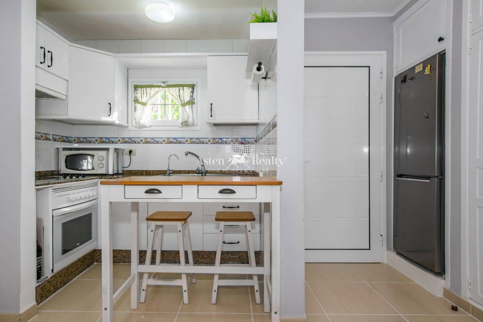 Casa de 3 habitaciones en Palm-Mar en venta - 340.000 € (Ref: 9484062)