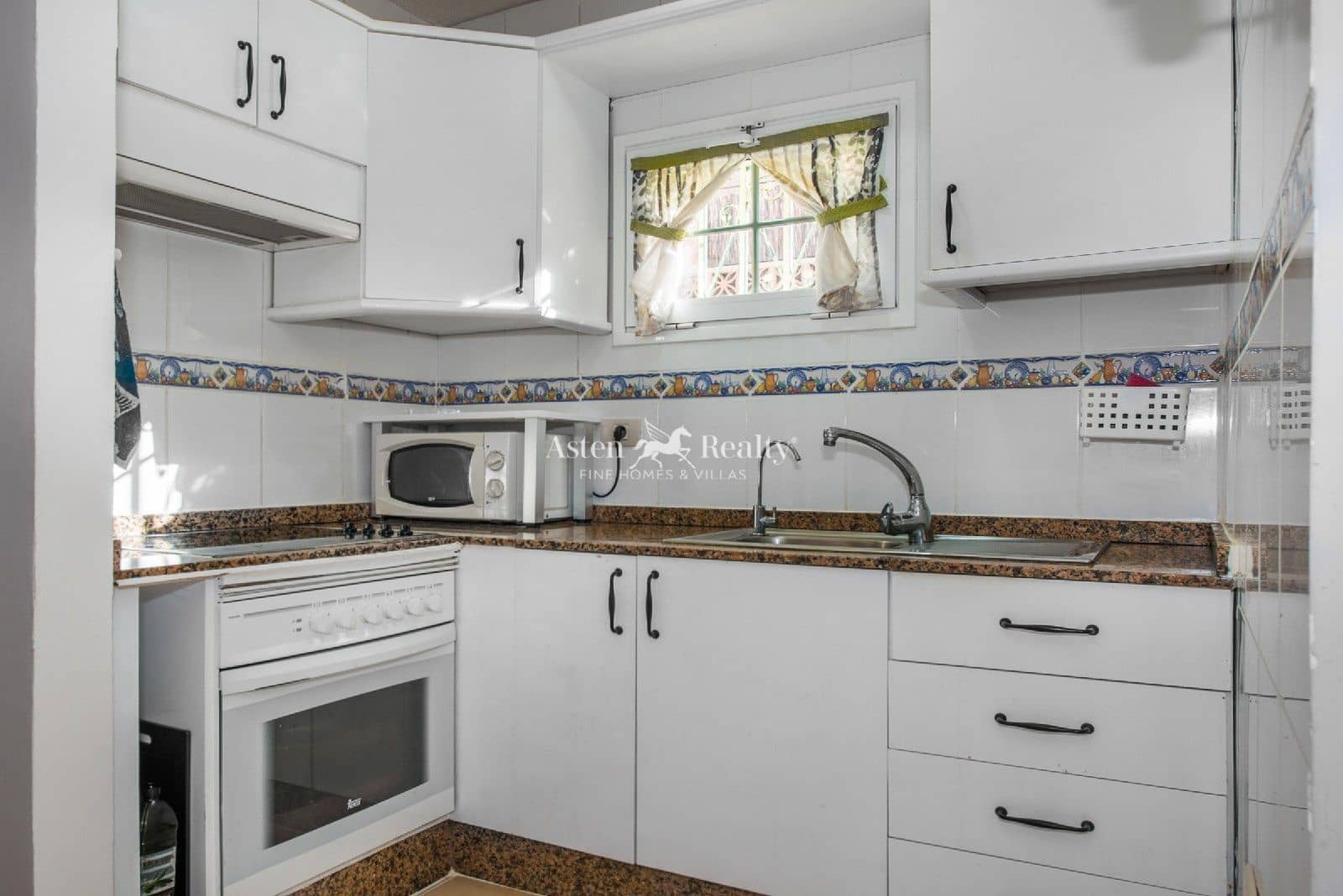 Casa de 3 habitaciones en Palm-Mar en venta - 340.000 € (Ref: 9484062)