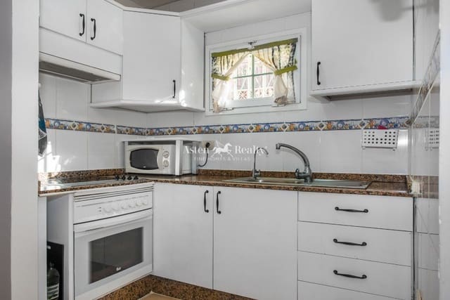 Casa de 3 habitaciones en Palm-Mar, Arona en venta - 340.000 € (Ref: 9484062)