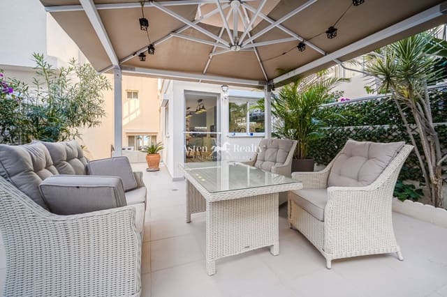 Casa de 3 habitaciones en Chayofa, Arona en venta con piscina garaje - 750.000 € (Ref: 9491898)