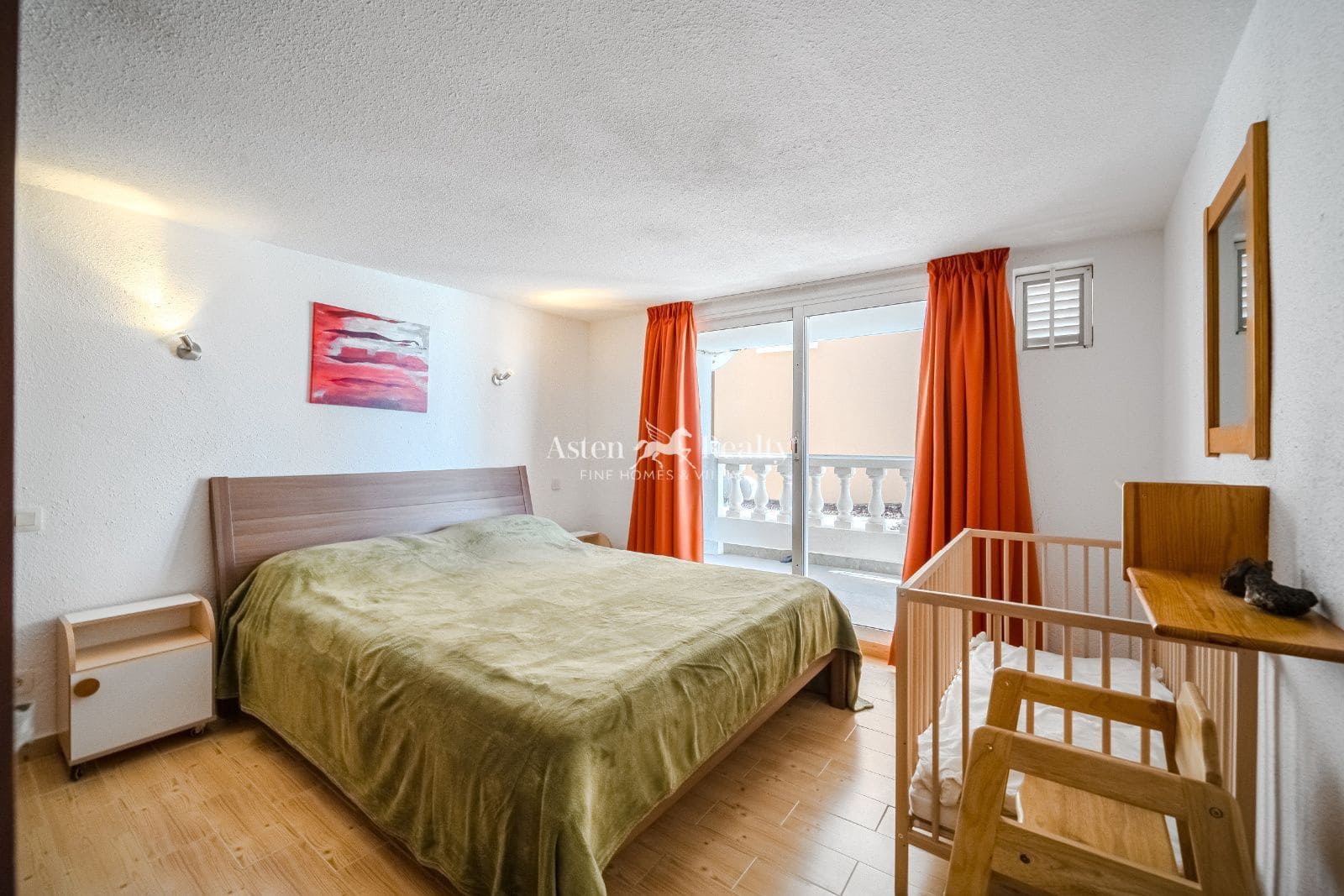 4 bedroom Townhouse for sale in Costa Adeje with pool garage - € 540,000 (Ref: 9491899)