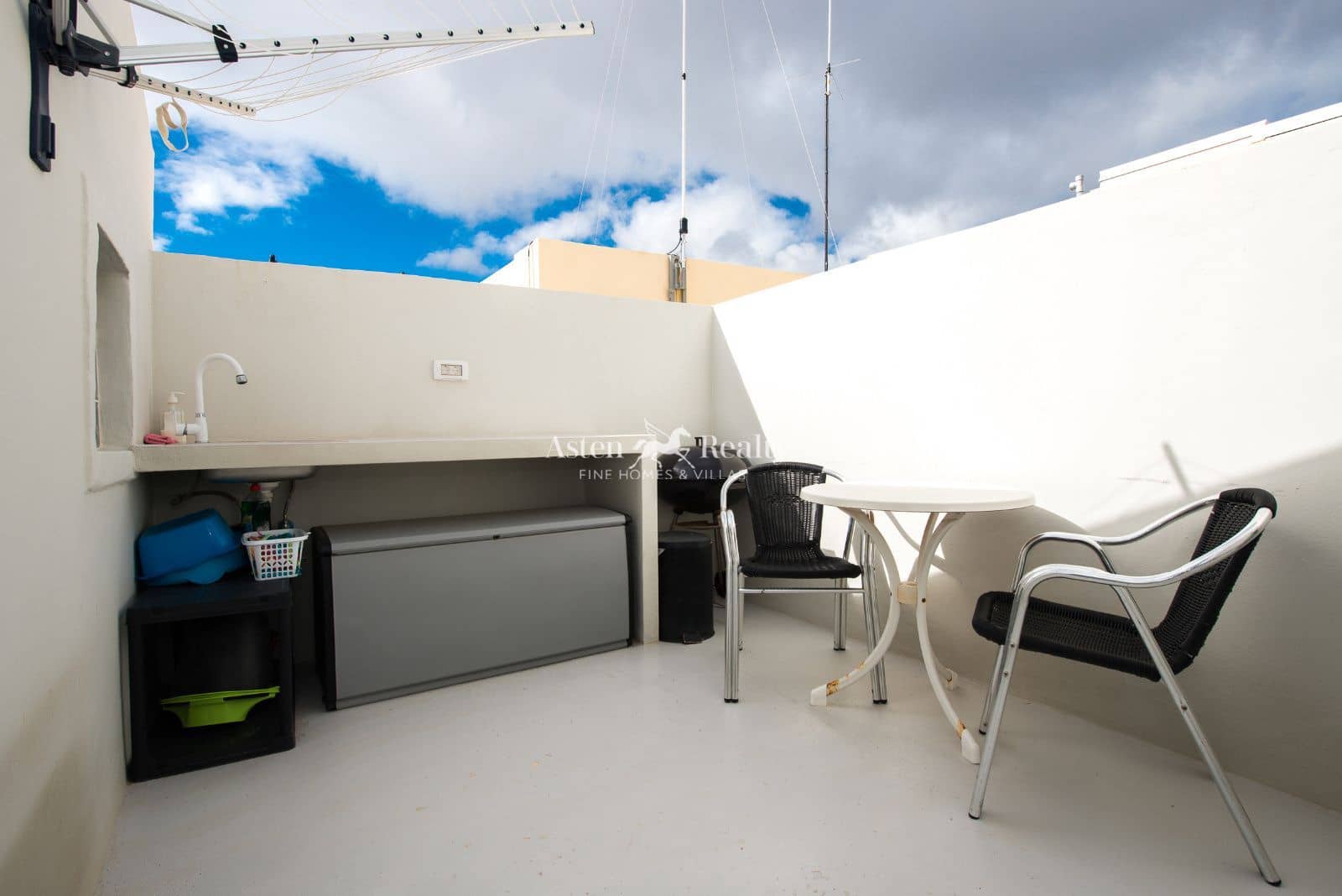 2 bedroom Townhouse for sale in San Miguel de Tajao - € 335,000 (Ref: 9495573)