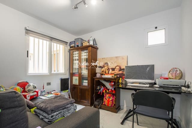 2 bedroom Townhouse for sale in San Miguel de Tajao, Arico - € 335,000 (Ref: 9495573)