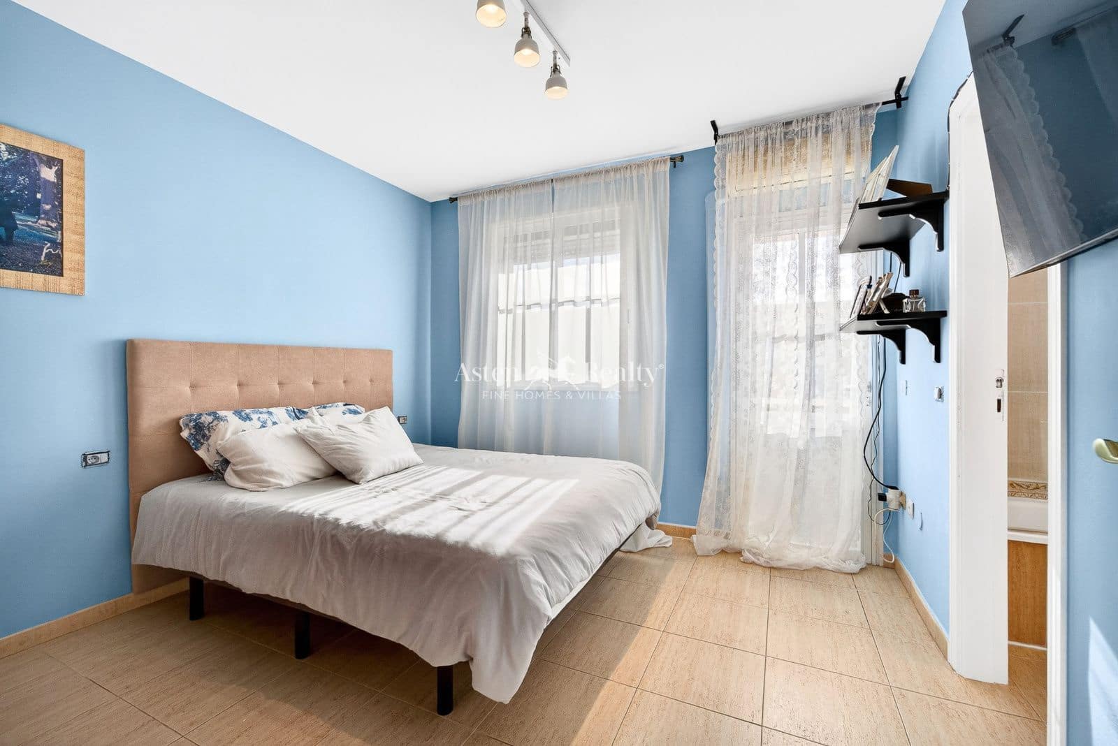 3 bedroom Townhouse for sale in San Isidro de Abona with garage - € 390,000 (Ref: 9500396)