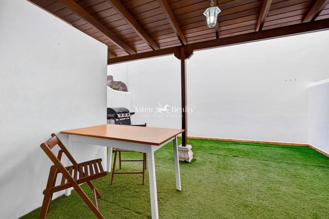 Casa de 3 habitaciones en San Isidro de Abona, Granadilla de Abona en venta con garaje - 390.000 € (Ref: 9500396)