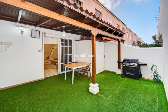 Casa de 3 habitaciones en San Isidro de Abona, Granadilla de Abona en venta con garaje - 390.000 € (Ref: 9500396)