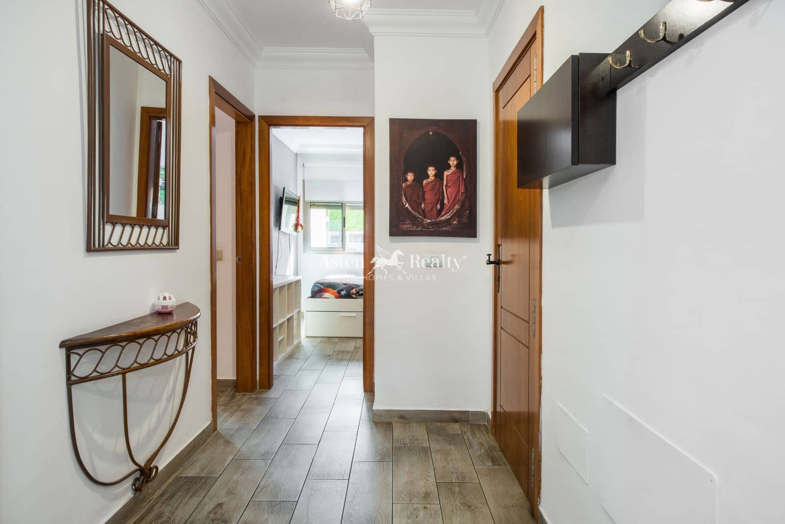 4 bedroom Flat for sale in Playa San Juan with garage - € 445,000 (Ref: 9500764)