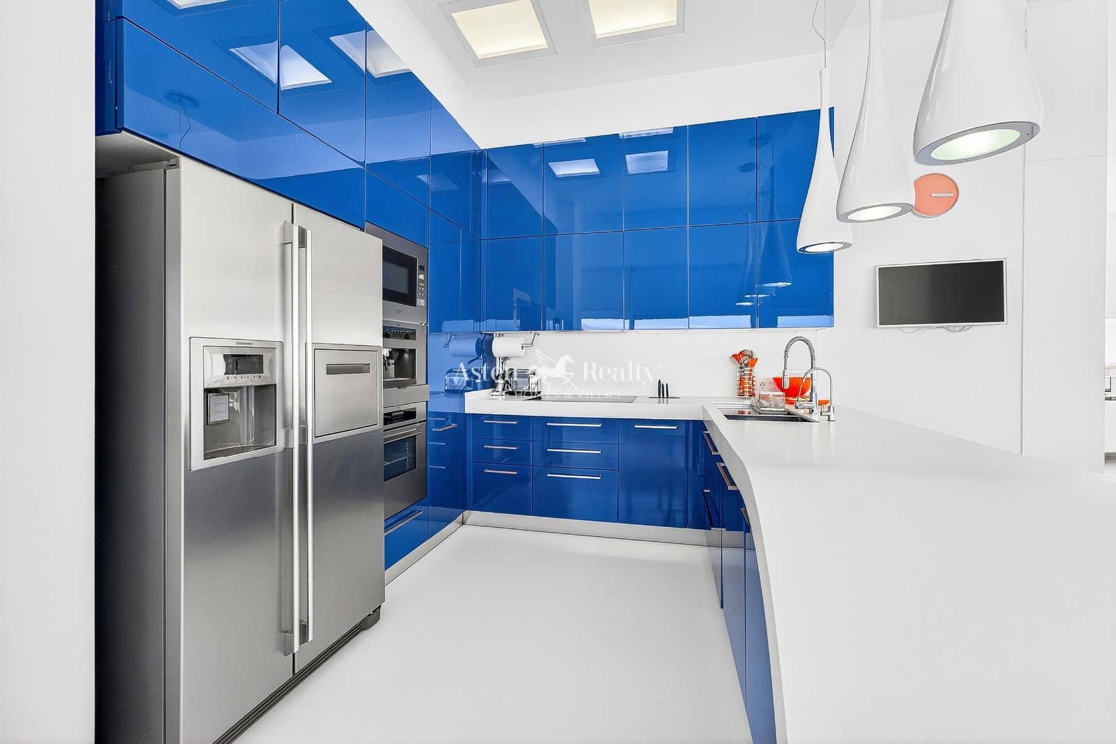 1 slaapkamer Penthouse te koop in Costa Adeje met zwembad garage - € 1.595.000 (Ref: 9510147)