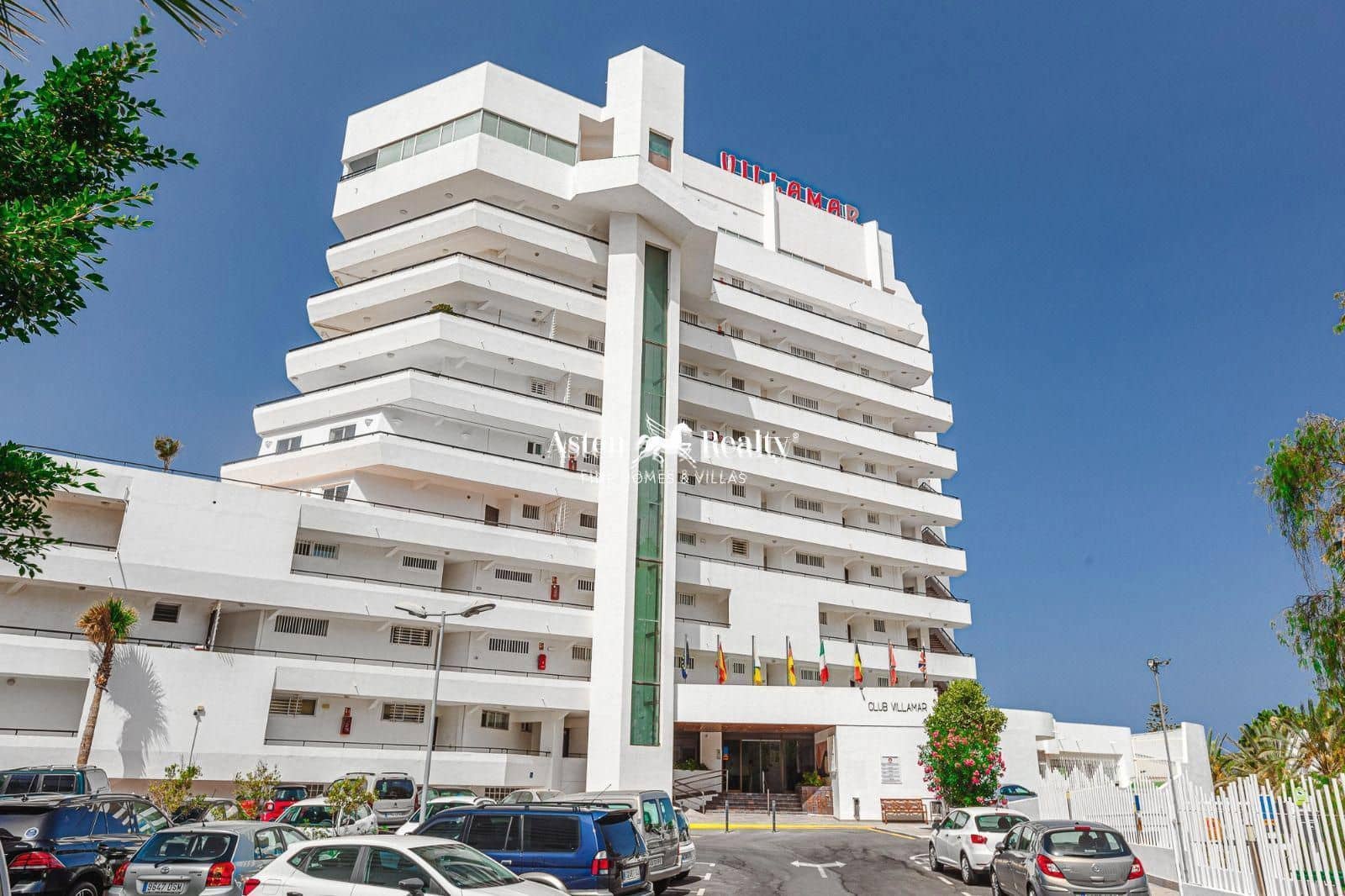 1 slaapkamer Penthouse te koop in Costa Adeje met zwembad garage - € 1.595.000 (Ref: 9510147)