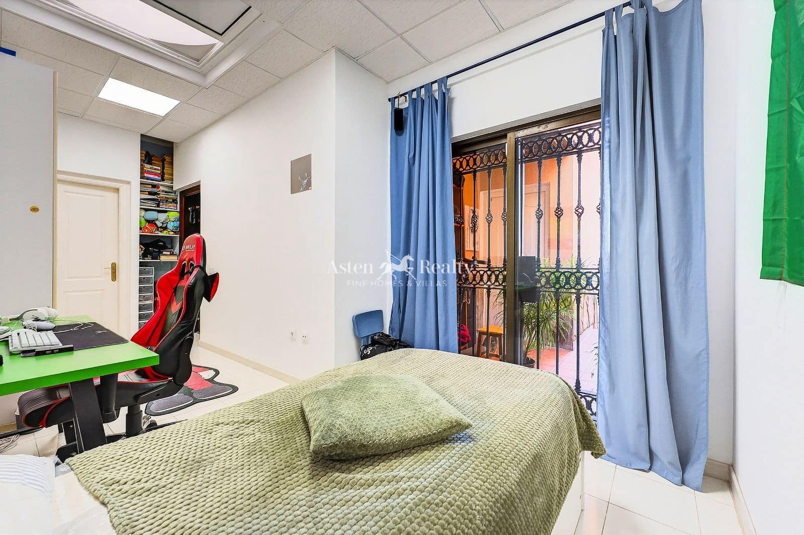 4 bedroom Townhouse for sale in Costa Adeje with pool garage - € 639,000 (Ref: 9510148)