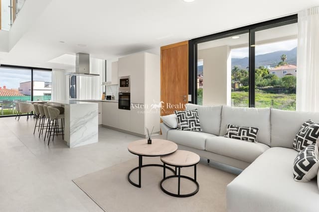 Chalet de 3 habitaciones en La Quinta, Santa Ursula en venta con piscina garaje - 890.000 € (Ref: 9511441)