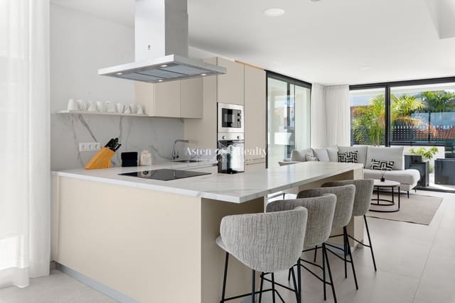 Chalet de 3 habitaciones en La Quinta, Santa Ursula en venta con piscina garaje - 890.000 € (Ref: 9511441)