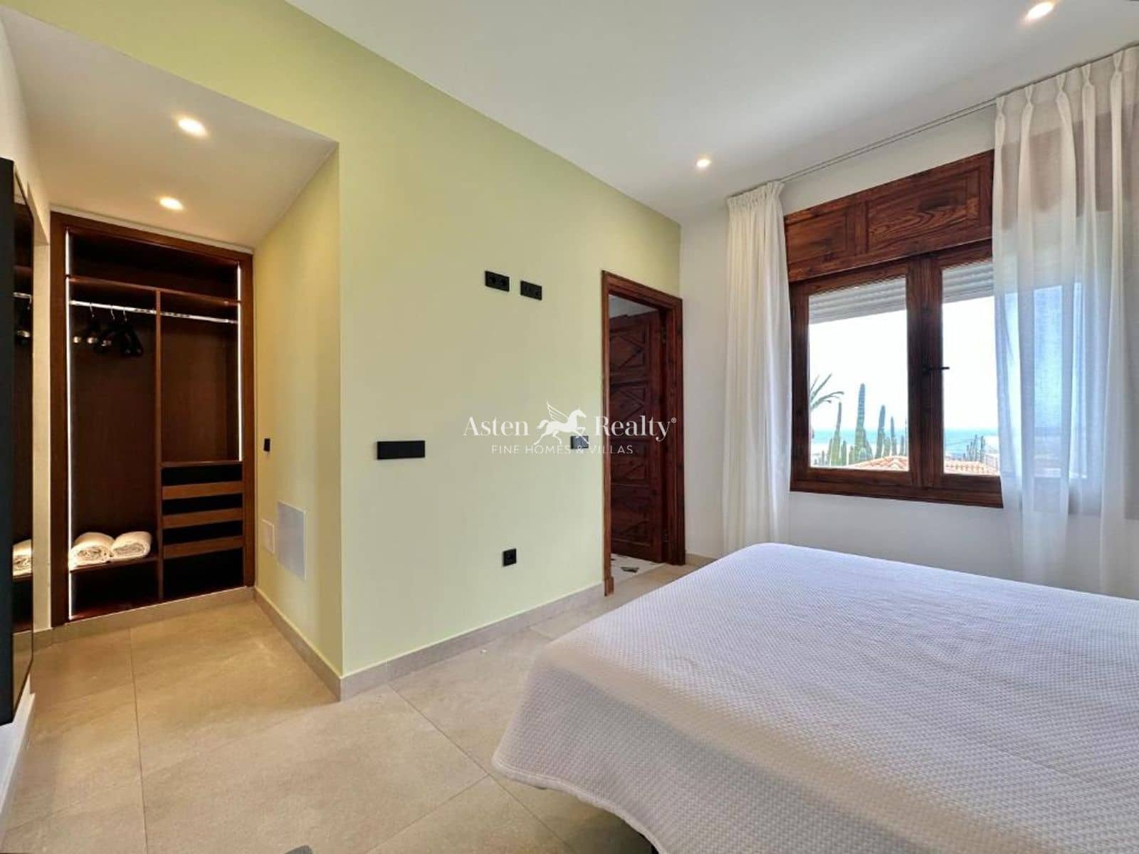 8 Zimmer Haus zu verkaufen in Buenavista del Norte mit Pool Garage - 3.700.000 € (Ref: 9516528)