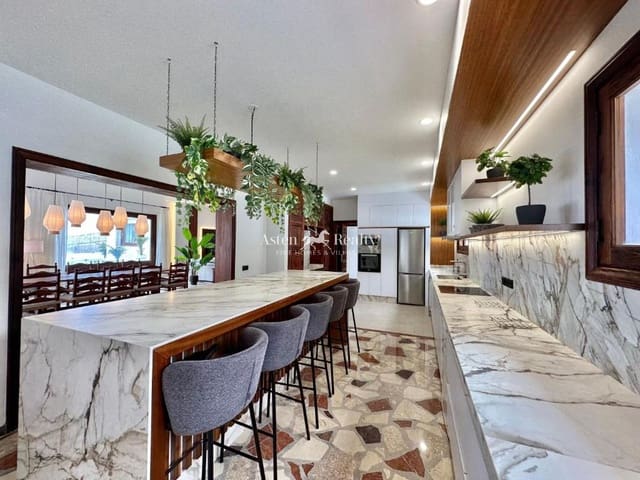 8 Zimmer Haus zu verkaufen in Buenavista del Norte mit Pool Garage - 3.700.000 € (Ref: 9516528)