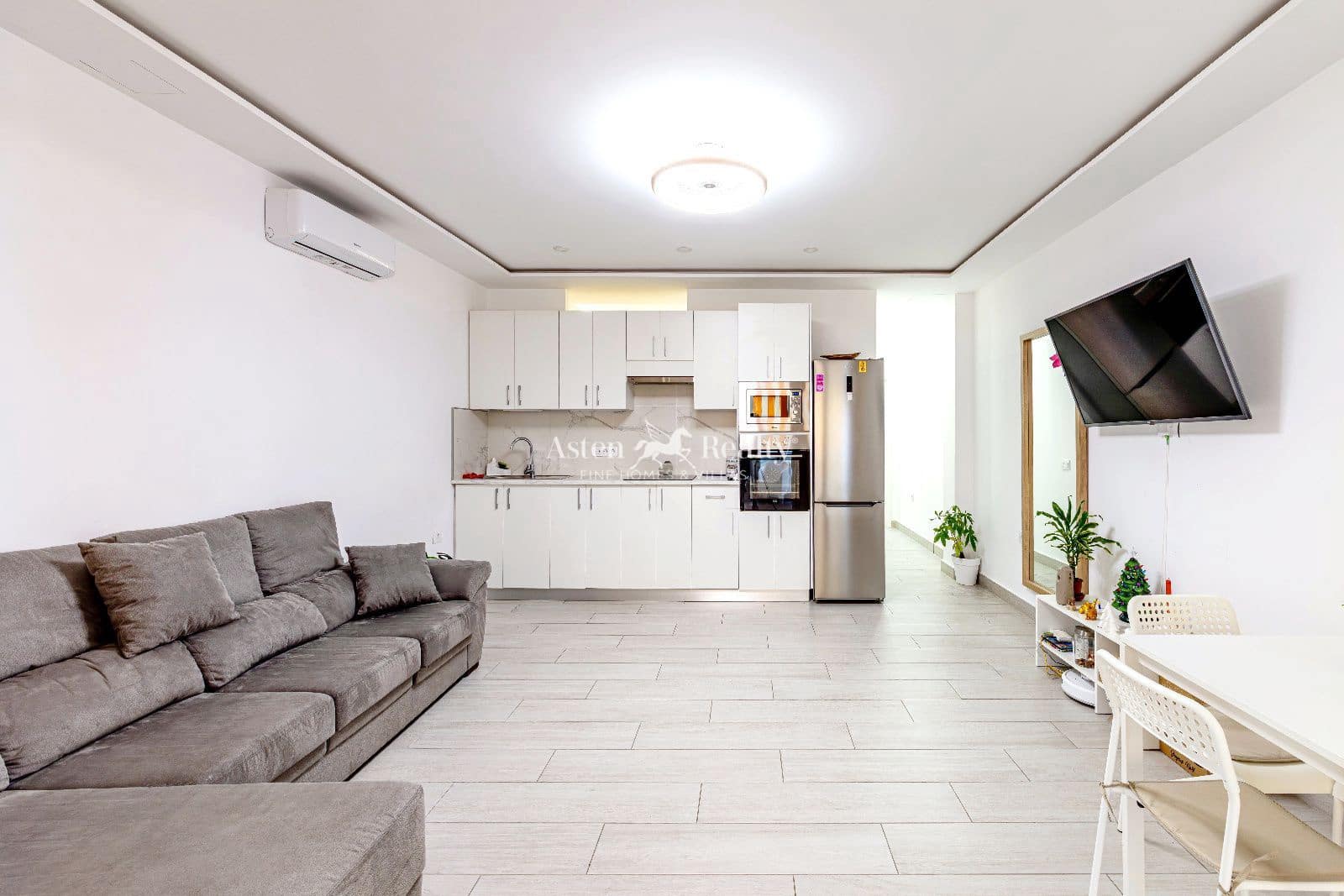 2 soveværelse Lejlighed til salg i Los Cristianos - € 549.000 (Ref: 9516529)