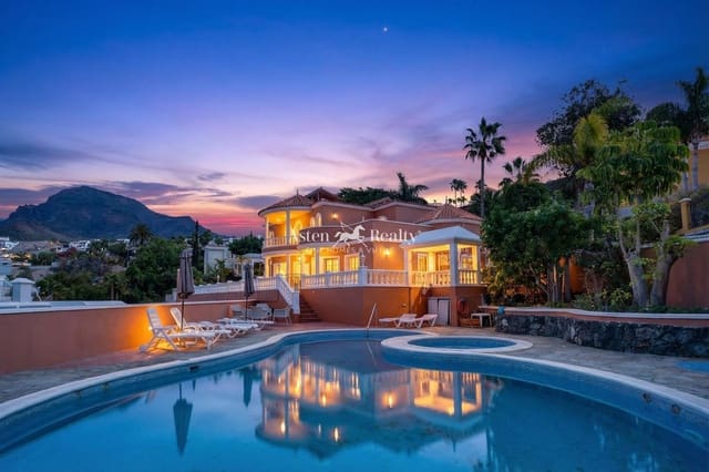 Casa de 5 habitaciones en San Eugenio, Adeje en venta con piscina garaje - 2.500.000 € (Ref: 9516530)