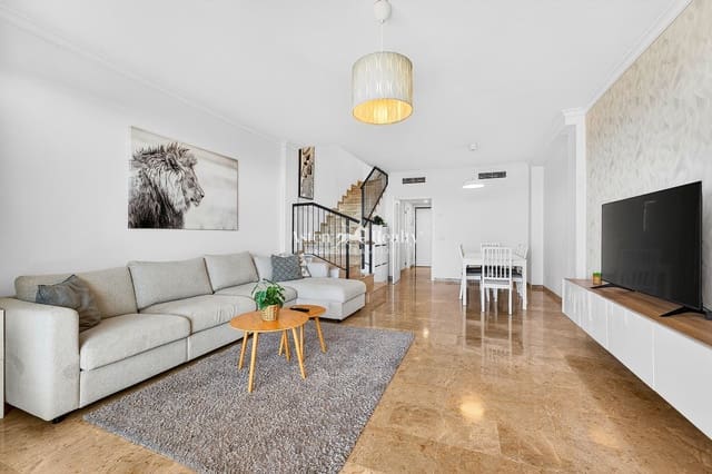 2 soveværelse Byhus til salg i Puerto Santiago, Santiago del Teide med swimmingpool garage - € 550.000 (Ref: 9522924)