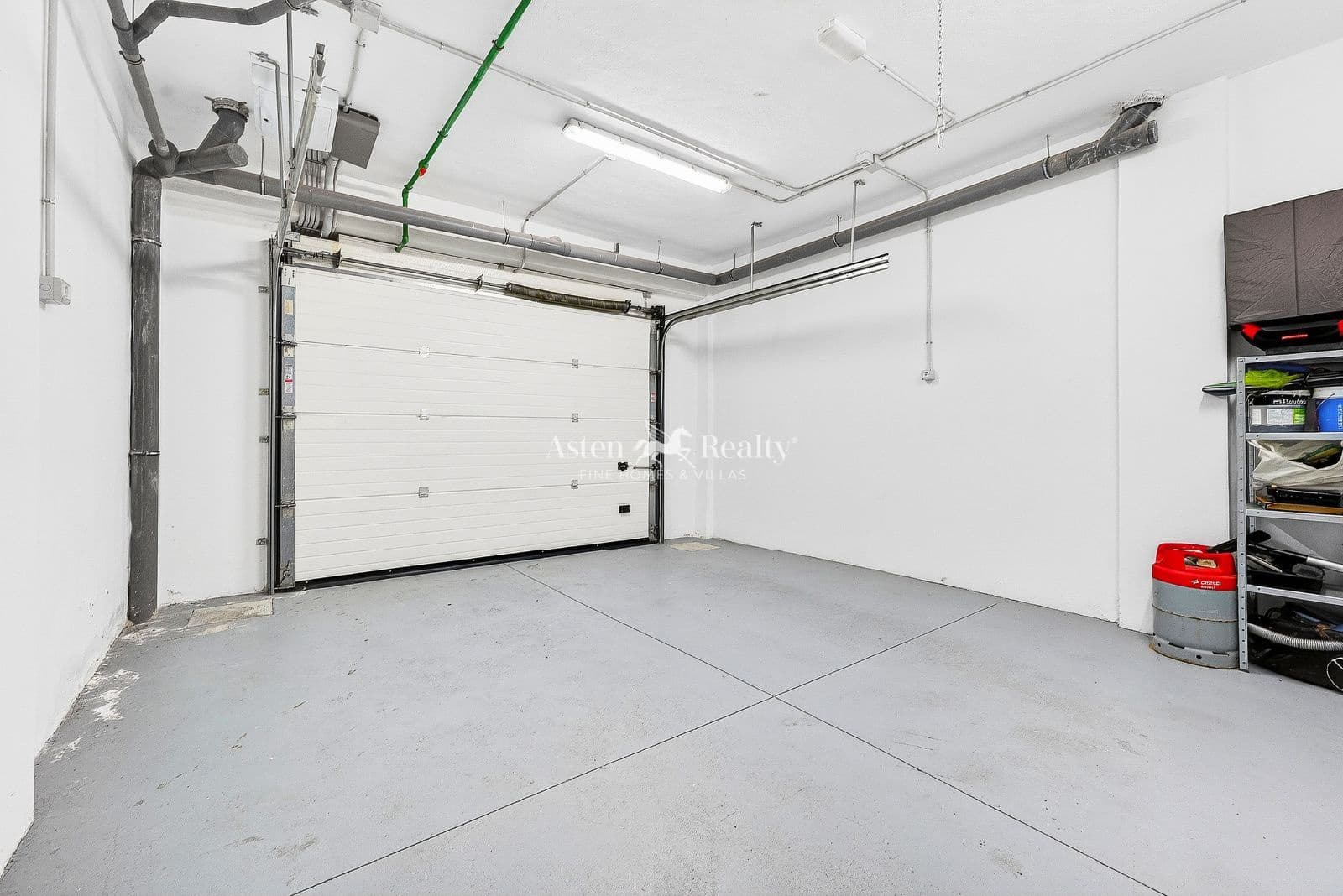 2 soveværelse Byhus til salg i Puerto Santiago med swimmingpool garage - € 550.000 (Ref: 9522924)