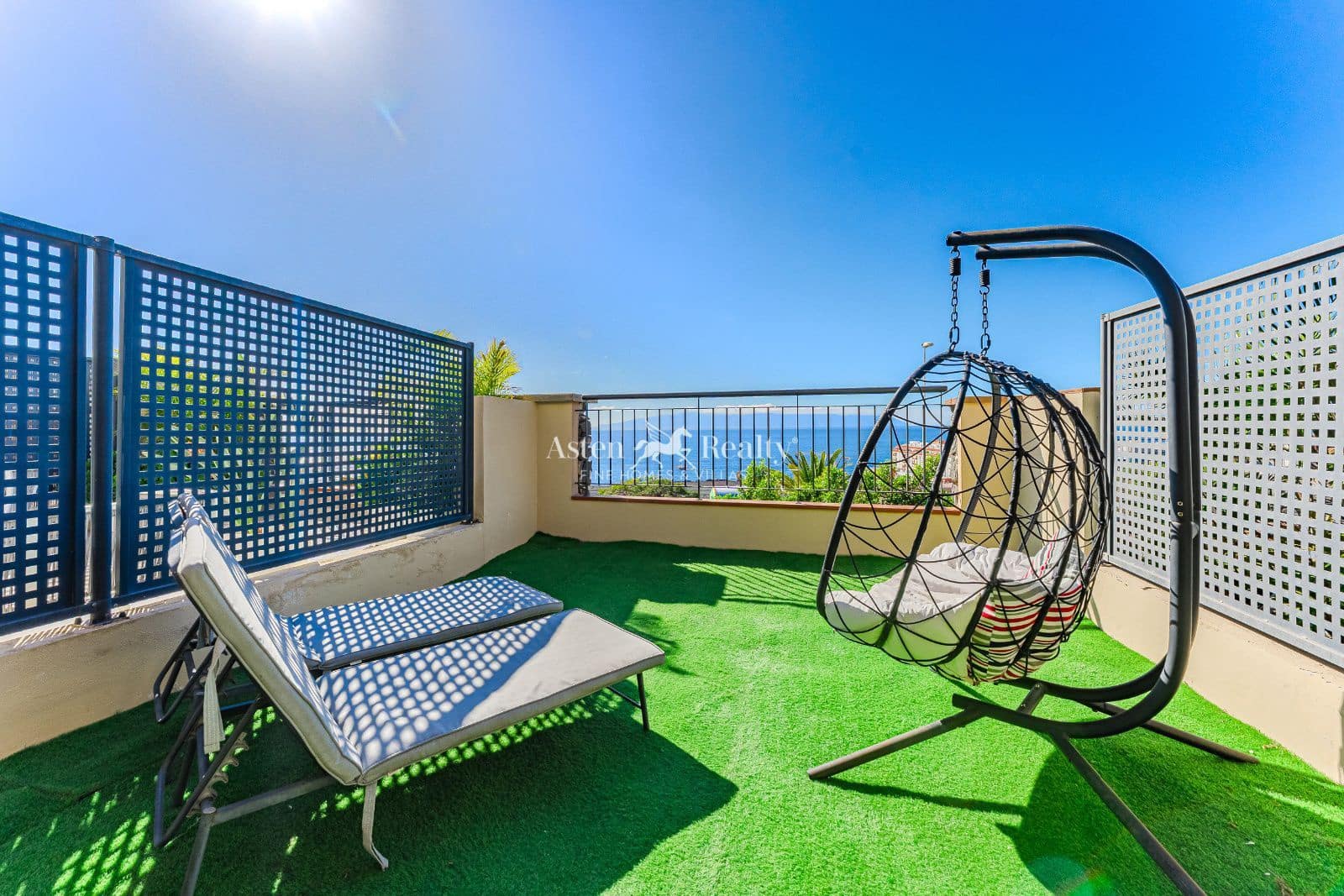 2 soveværelse Byhus til salg i Puerto Santiago med swimmingpool garage - € 550.000 (Ref: 9522924)