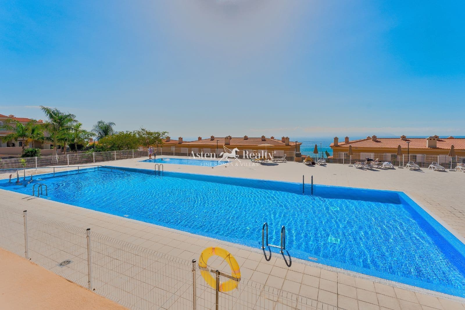 2 soveværelse Byhus til salg i Puerto Santiago med swimmingpool garage - € 550.000 (Ref: 9522924)