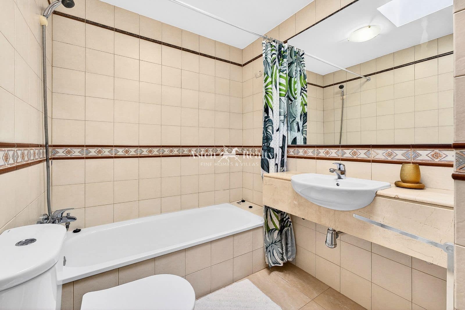 3 camera da letto Casa in vendita in Torviscas con garage - 475.000 € (Rif: 9523370)