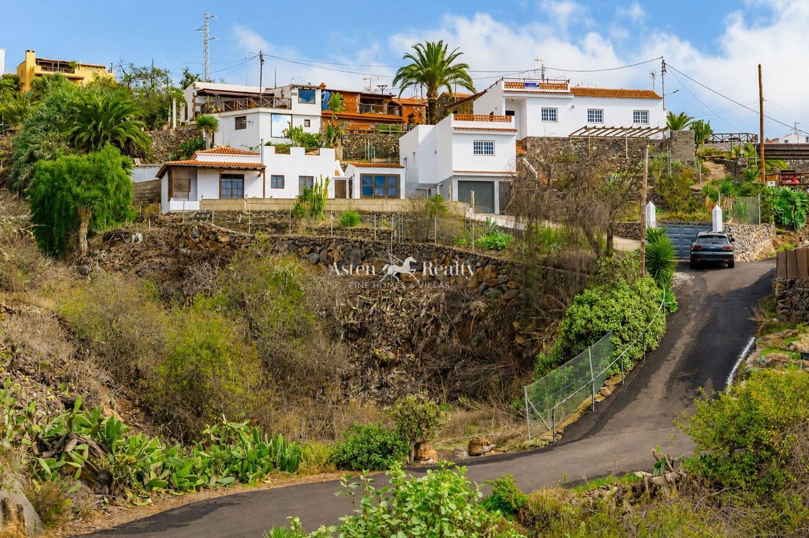 3 bedroom Villa for sale in Vera de Erques with garage - € 449,000 (Ref: 9525288)