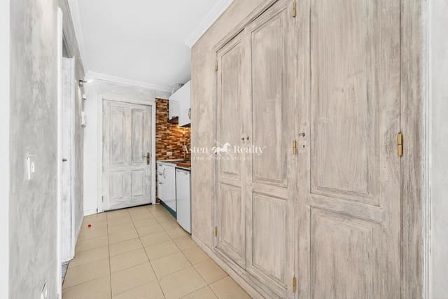 Leilighet til salgs i Golf del Sur, San Miguel de Abona med svømmebasseng - € 150 000 (Ref: 9528805)