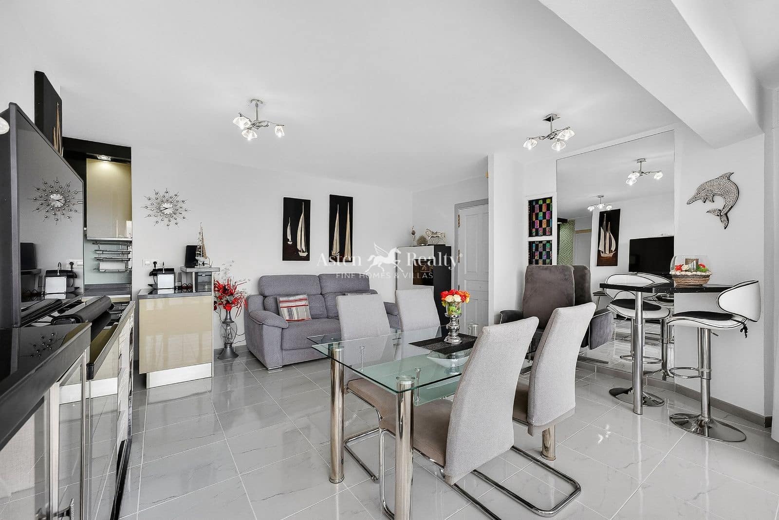 1 soveværelse Lejlighed til salg i Los Cristianos med swimmingpool - € 365.000 (Ref: 9528806)