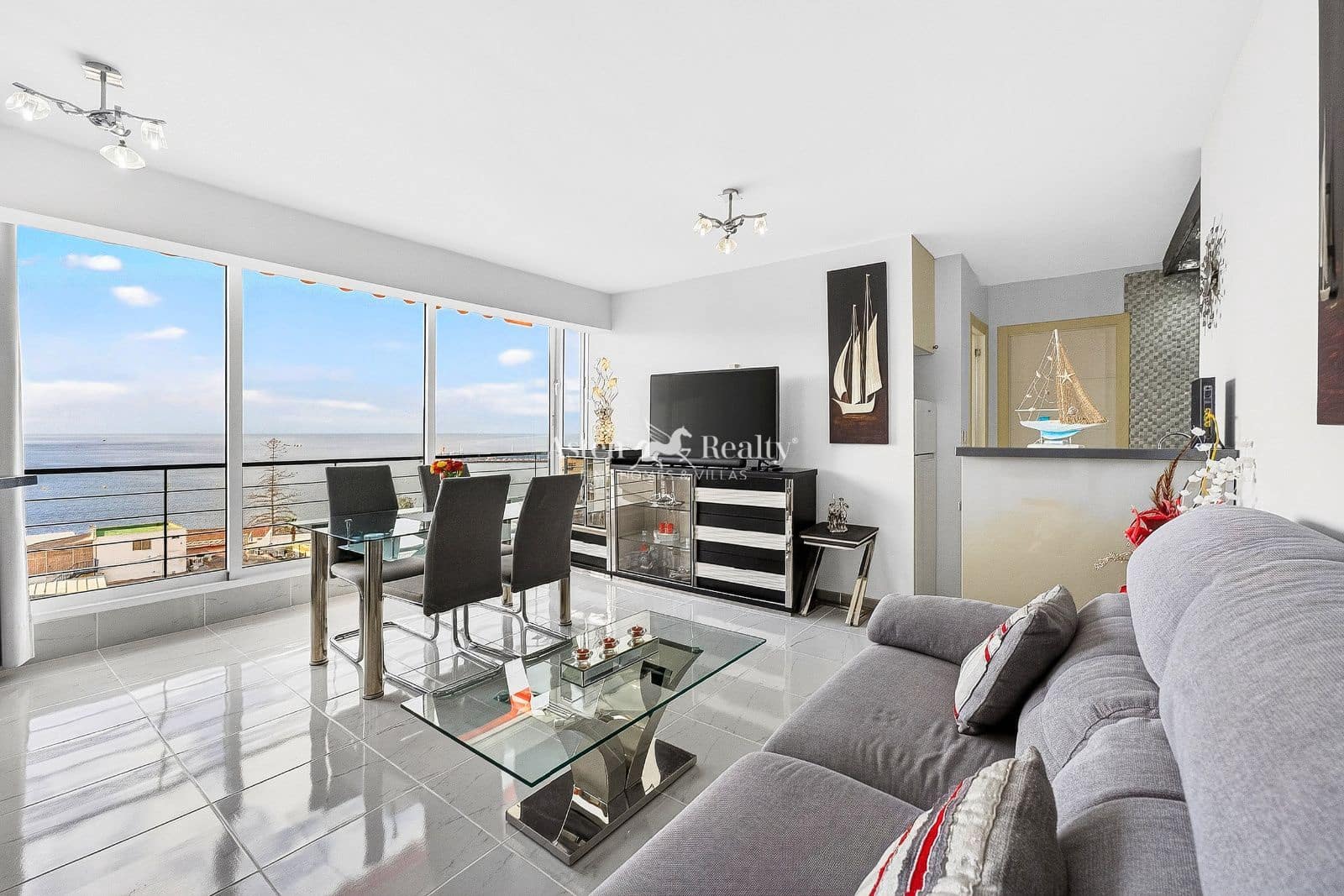 1 soveværelse Lejlighed til salg i Los Cristianos med swimmingpool - € 365.000 (Ref: 9528806)