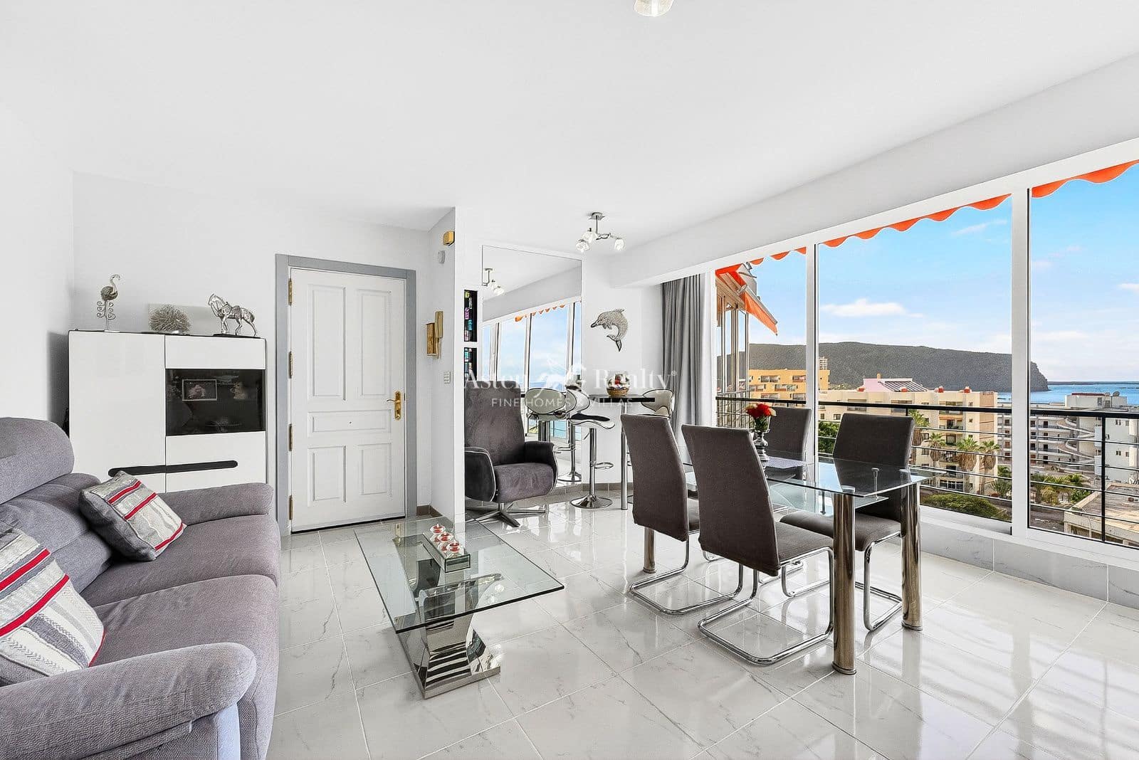 1 soveværelse Lejlighed til salg i Los Cristianos med swimmingpool - € 365.000 (Ref: 9528806)