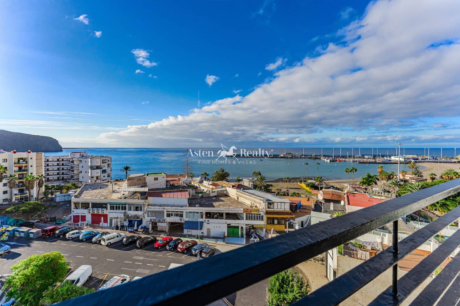 1 soveværelse Lejlighed til salg i Los Cristianos med swimmingpool - € 365.000 (Ref: 9528806)