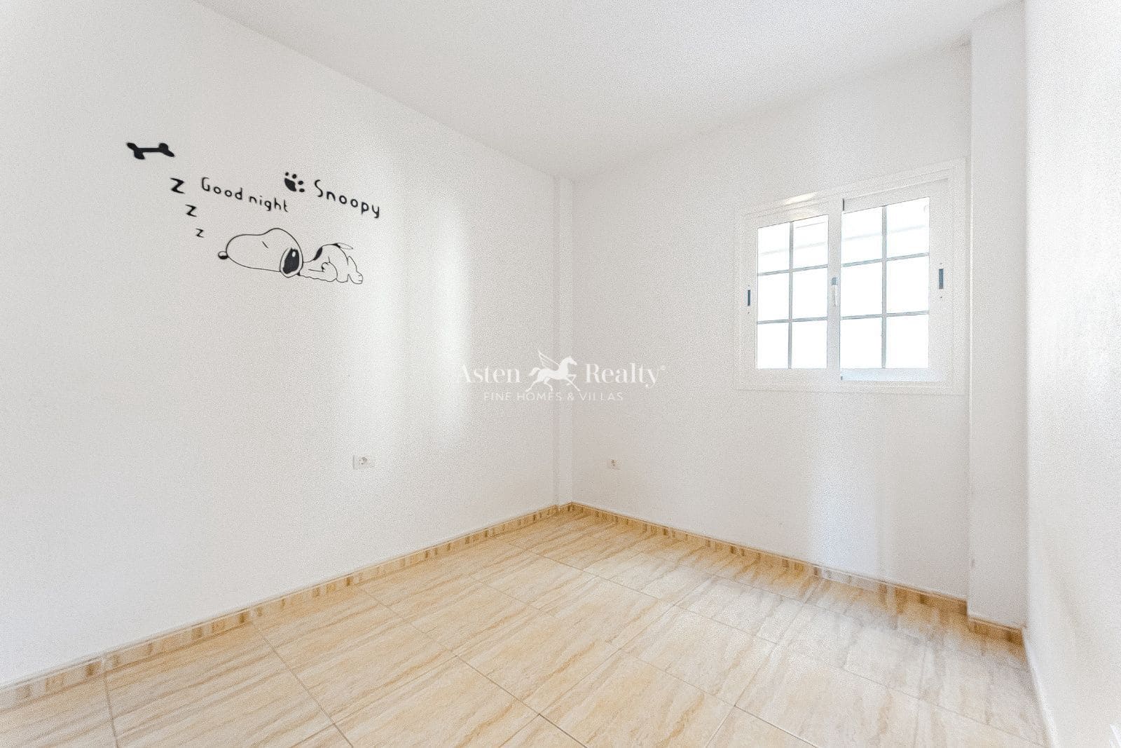 2 makuuhuone Kattohuoneisto myytävänä paikassa Palm-Mar mukana uima-altaan 
autotalli - 399 000 € (Ref: 9528807)