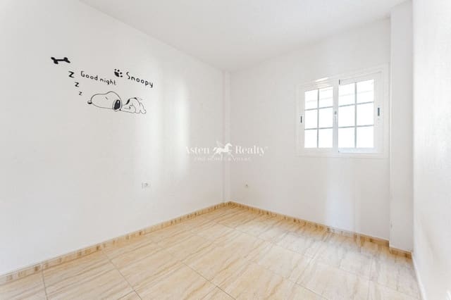 2 makuuhuone Kattohuoneisto myytävänä paikassa Palm-Mar, Arona mukana uima-altaan 
autotalli - 399 000 € (Ref: 9528807)