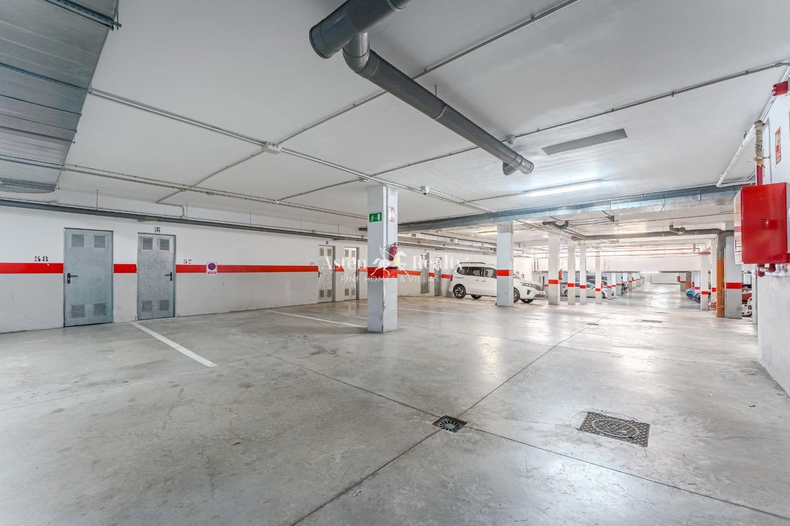 2 makuuhuone Kattohuoneisto myytävänä paikassa Palm-Mar mukana uima-altaan 
autotalli - 399 000 € (Ref: 9528807)