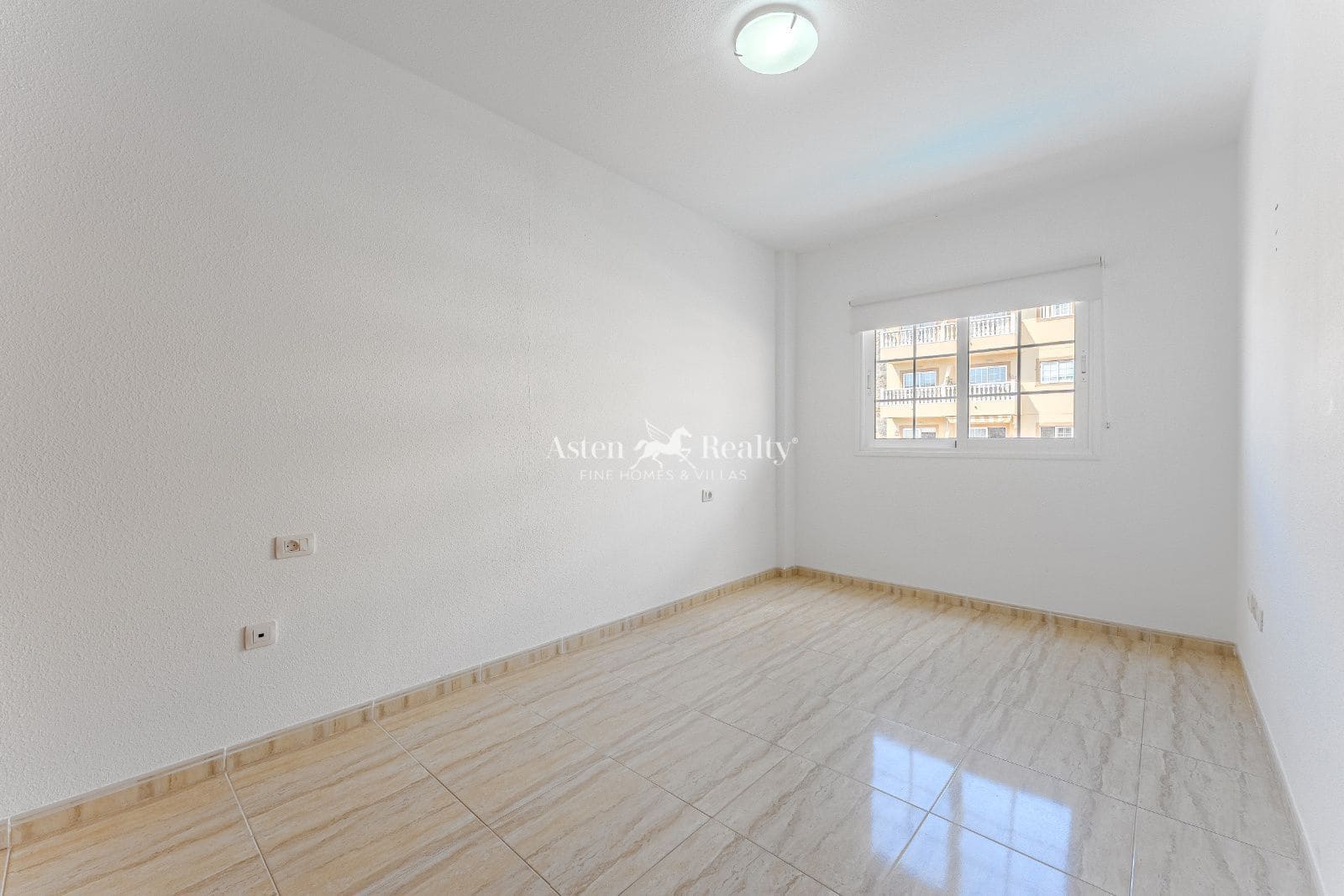 2 soverom Penthouse til salgs i Palm-Mar med svømmebasseng garasje - € 399 000 (Ref: 9534821)