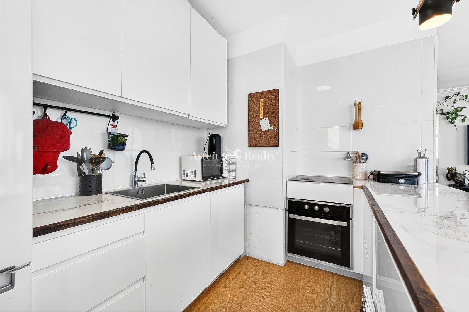 2 soverom Hus til salgs i Costa Adeje med svømmebasseng garasje - € 499 000 (Ref: 9535002)