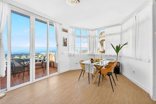 2 soverom Hus til salgs i San Eugenio Alto, Adeje med svømmebasseng garasje - € 499 000 (Ref: 9535002)