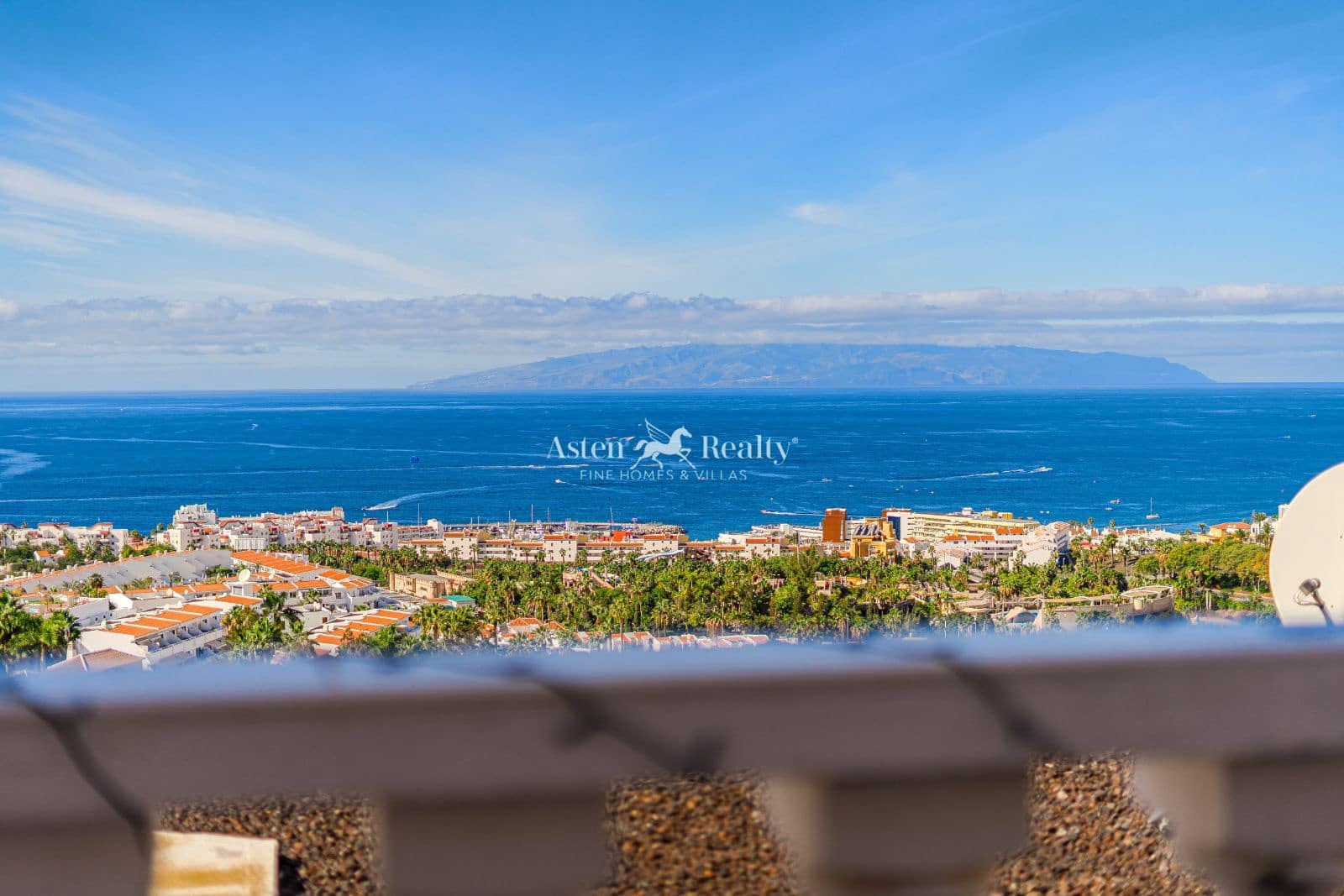 2 soverom Hus til salgs i Costa Adeje med svømmebasseng garasje - € 499 000 (Ref: 9535002)