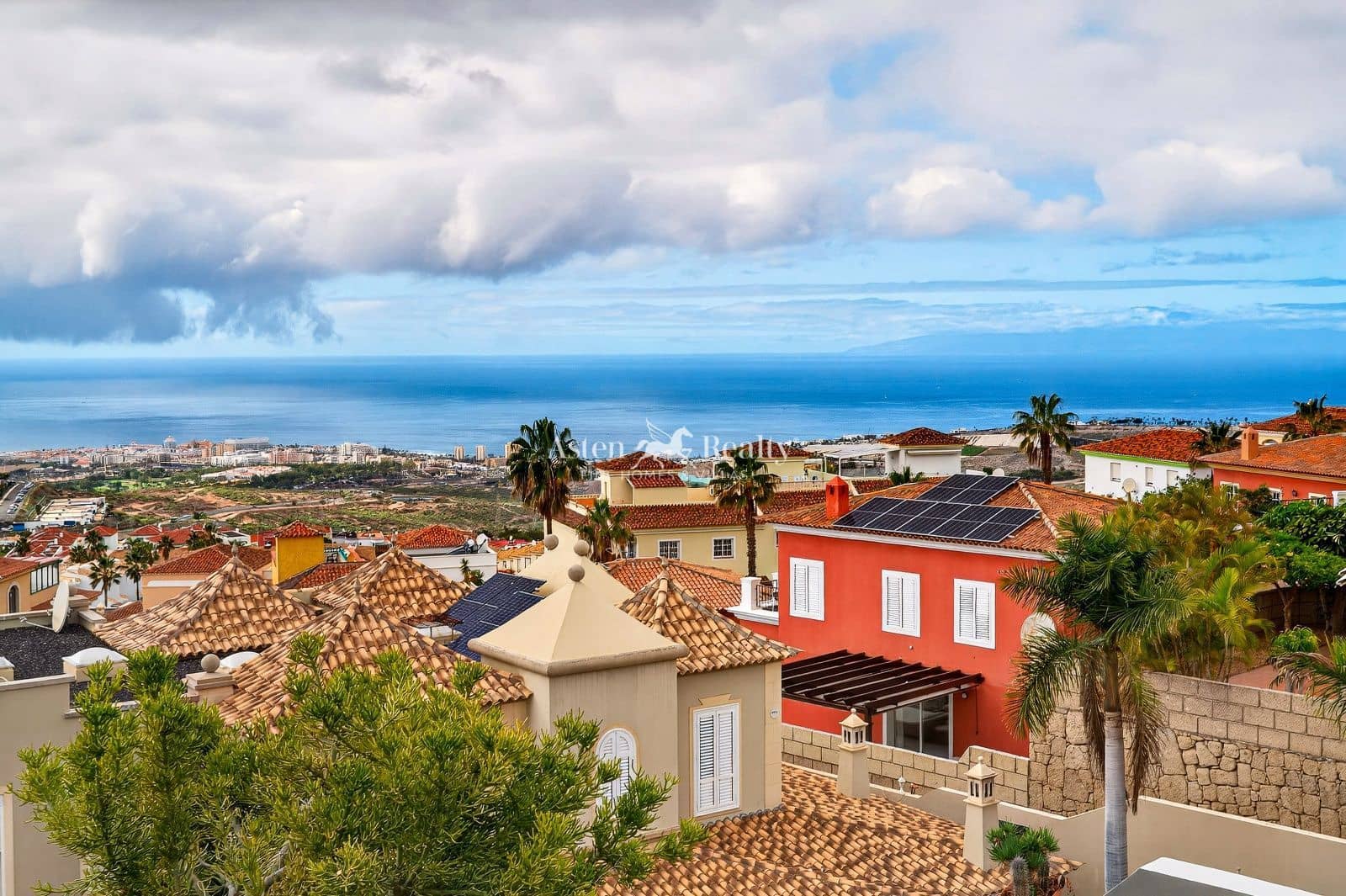 2 chambre Maison de Ville à vendre à Chayofa avec garage - 465 000 € (Ref: 9535157)