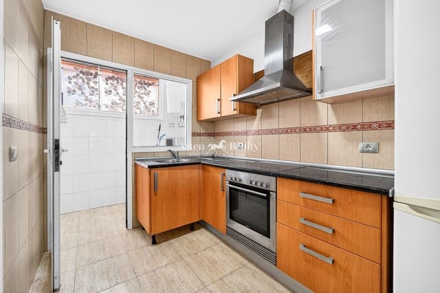 4 soverom Leilighet til salgs i Playa del Duque, Adeje med svømmebasseng - € 459 000 (Ref: 9539627)