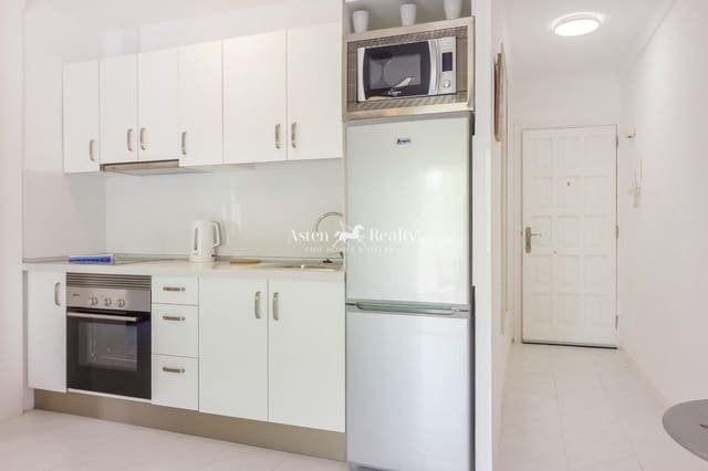 1 chambre Appartement à vendre à Playa de las Americas, Arona avec piscine - 295 000 € (Ref: 9547134)