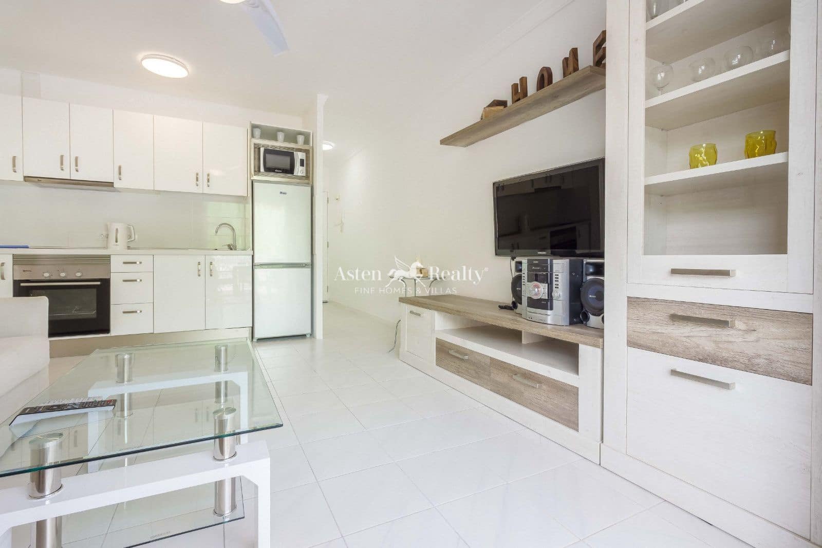 1 chambre Appartement à vendre à Playa de las Americas avec piscine - 295 000 € (Ref: 9547134)