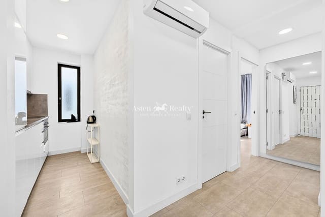 2 soveværelse Lejlighed til salg i Playa de las Americas, Arona med swimmingpool - € 570.000 (Ref: 9549929)