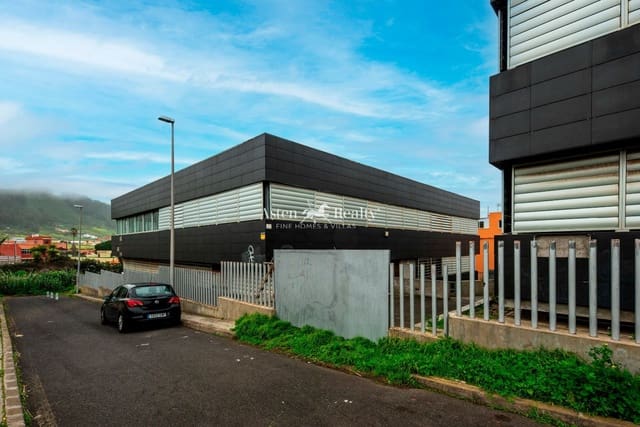 Restaurant/Bar til salg i San Cristóbal de La Laguna - € 4.400.000 (Ref: 9563987)