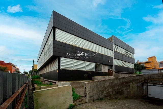 Restaurant/Bar til salg i San Cristóbal de La Laguna - € 4.400.000 (Ref: 9563987)