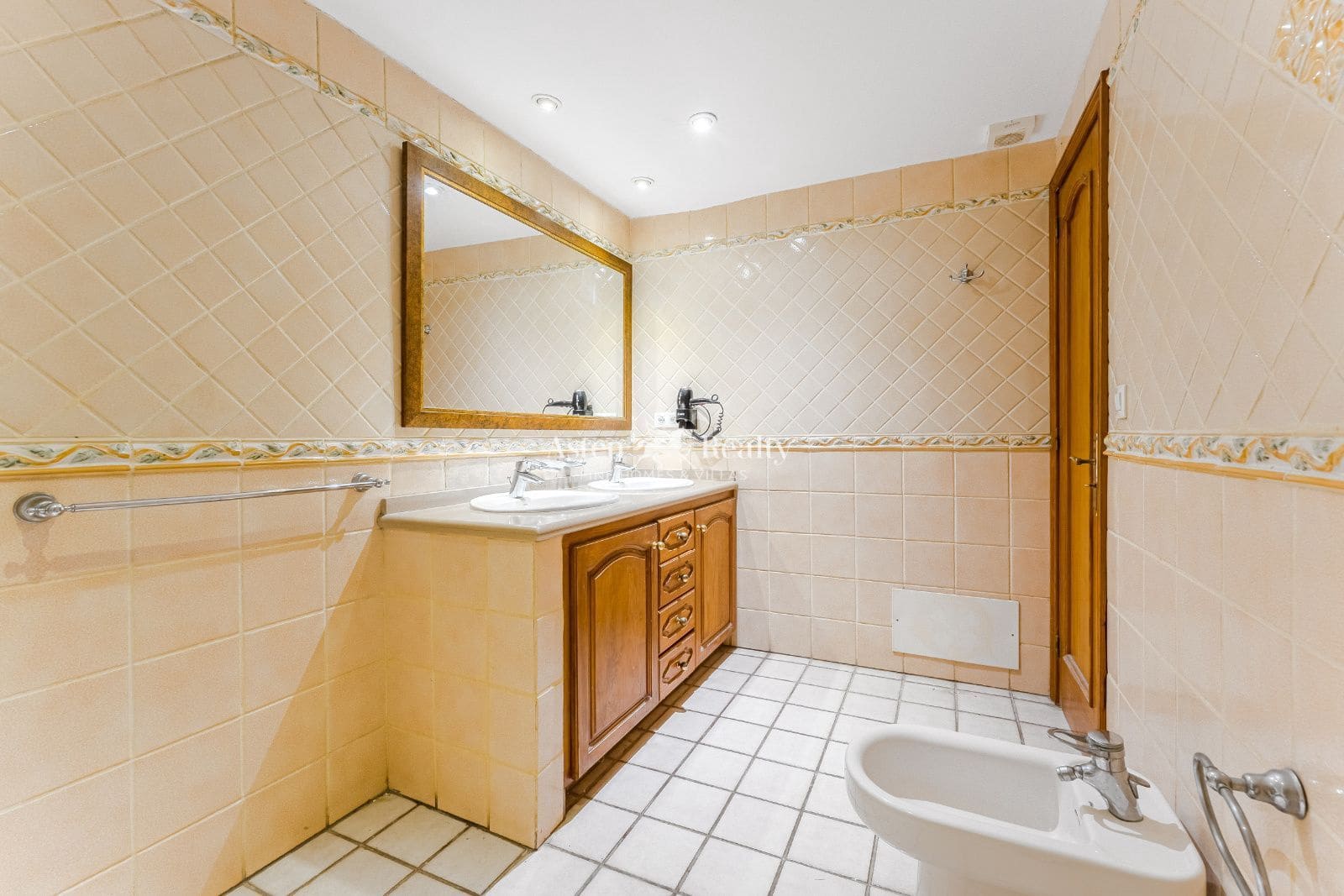 2 slaapkamer Flat te koop in Amarilla Golf met zwembad - € 295.000 (Ref: 9566747)