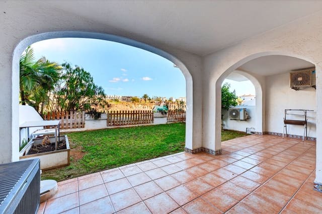 2 slaapkamer Flat te koop in Amarilla Golf, San Miguel de Abona met zwembad - € 295.000 (Ref: 9566747)