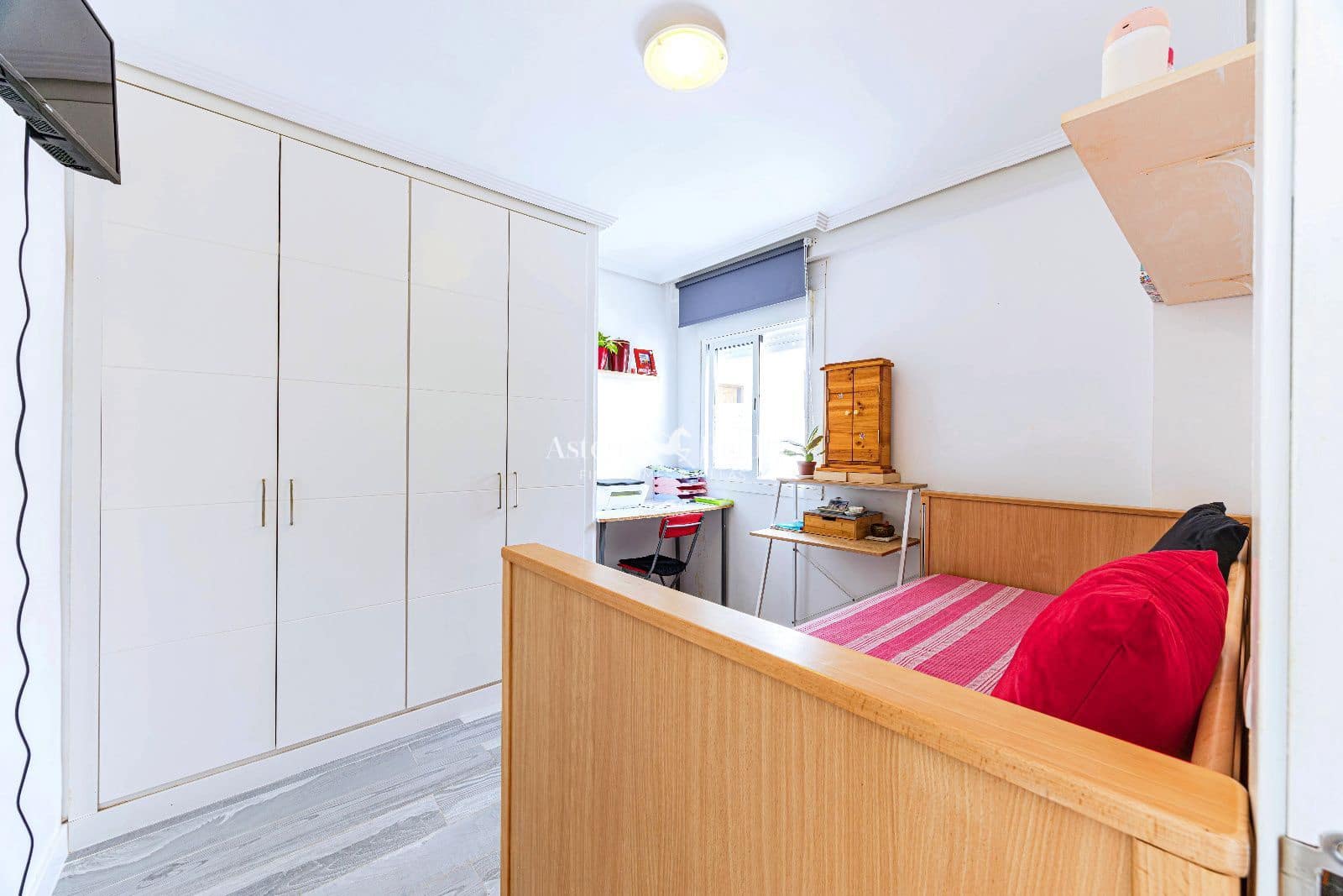 2 soverom Leilighet til salgs i Los Cristianos med svømmebasseng - € 260 000 (Ref: 9572359)